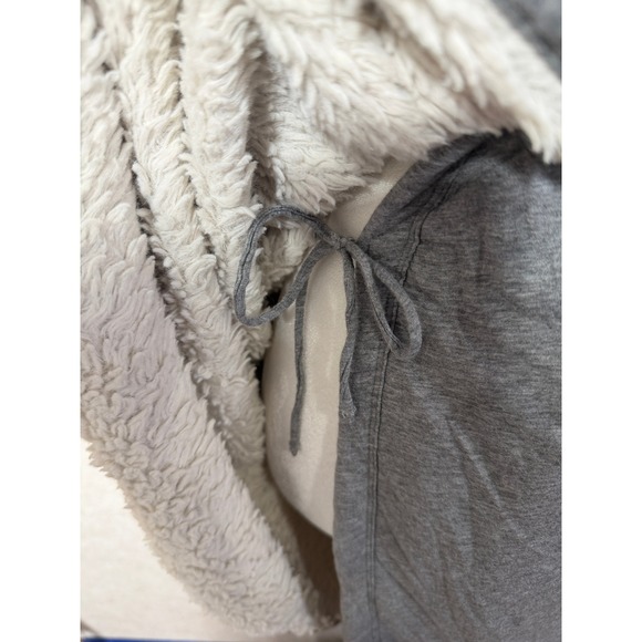 Aerie Women Hooded Plush Lined Cozy Robe Shawl Collar‎ Tie Waist Gray Size XL - Picture 3 of 7